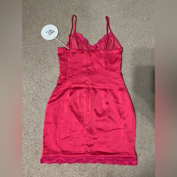 NWT Princess Polly Maple Mae hot pink mini dress size 2 - Picture 3 of 3